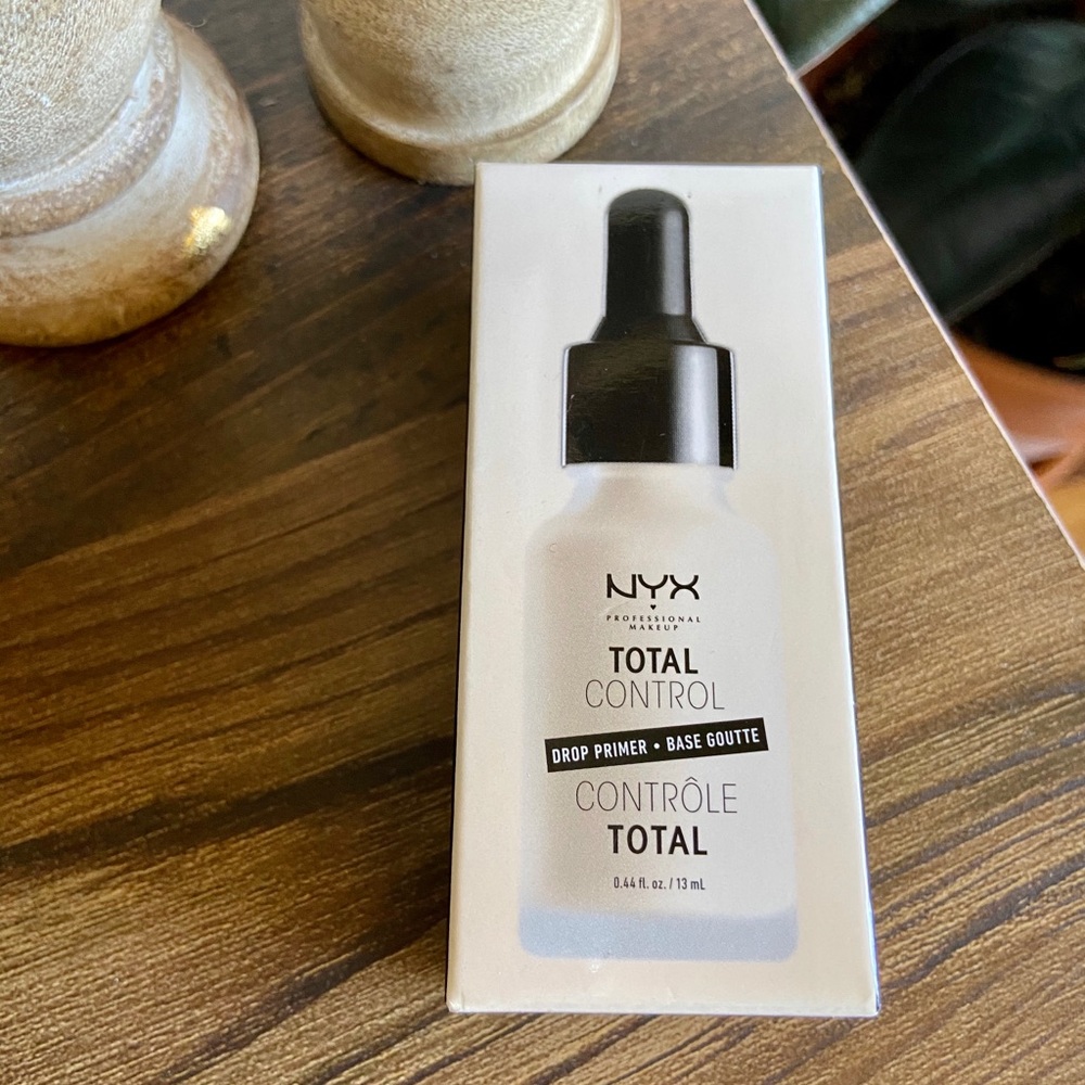 NIB Nyx Total Control Drop Primer